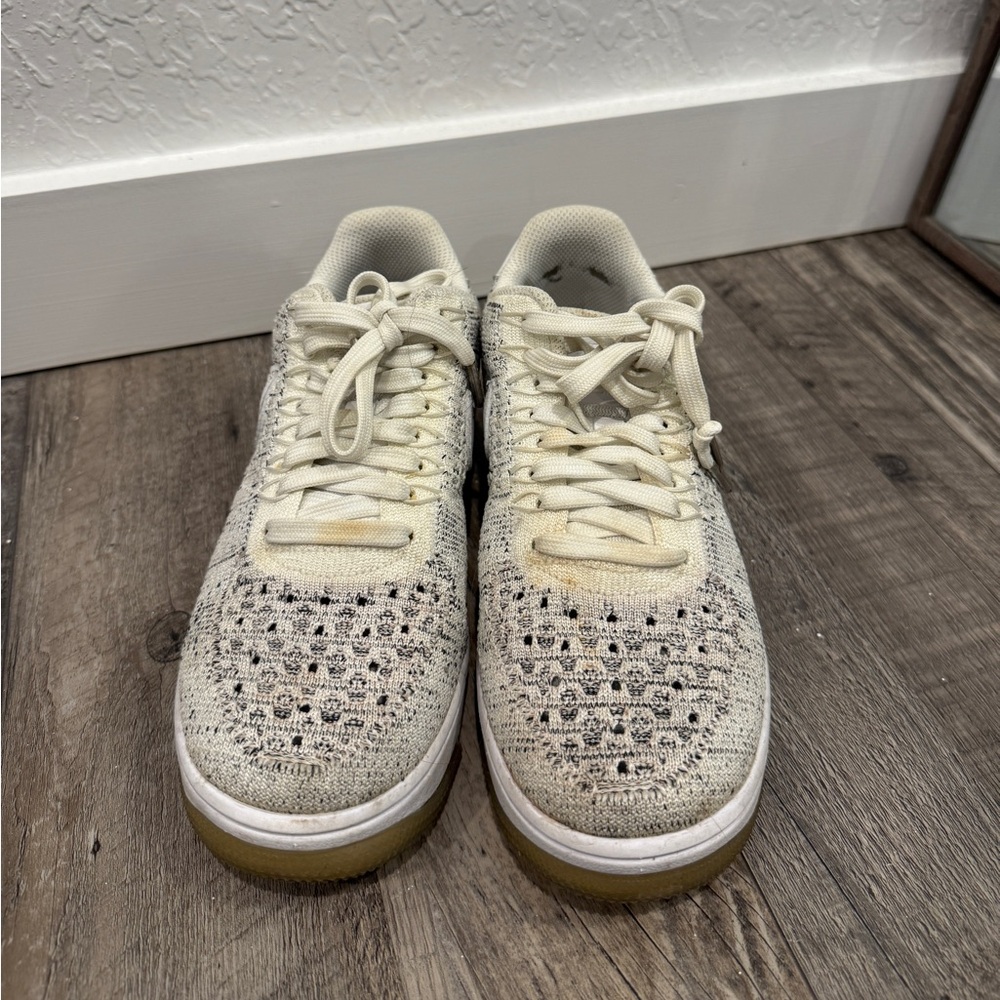 Nike White and Gray Sneakers